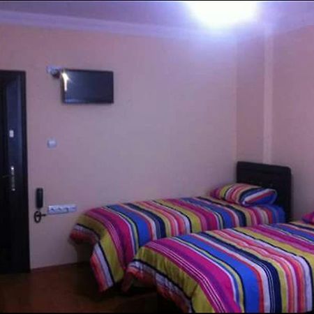 Nisa Pansiyon Akcaabat Exterior foto